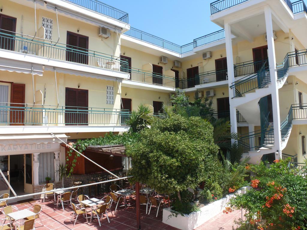 Hotel Karyatides Agia Marina  Exterior photo